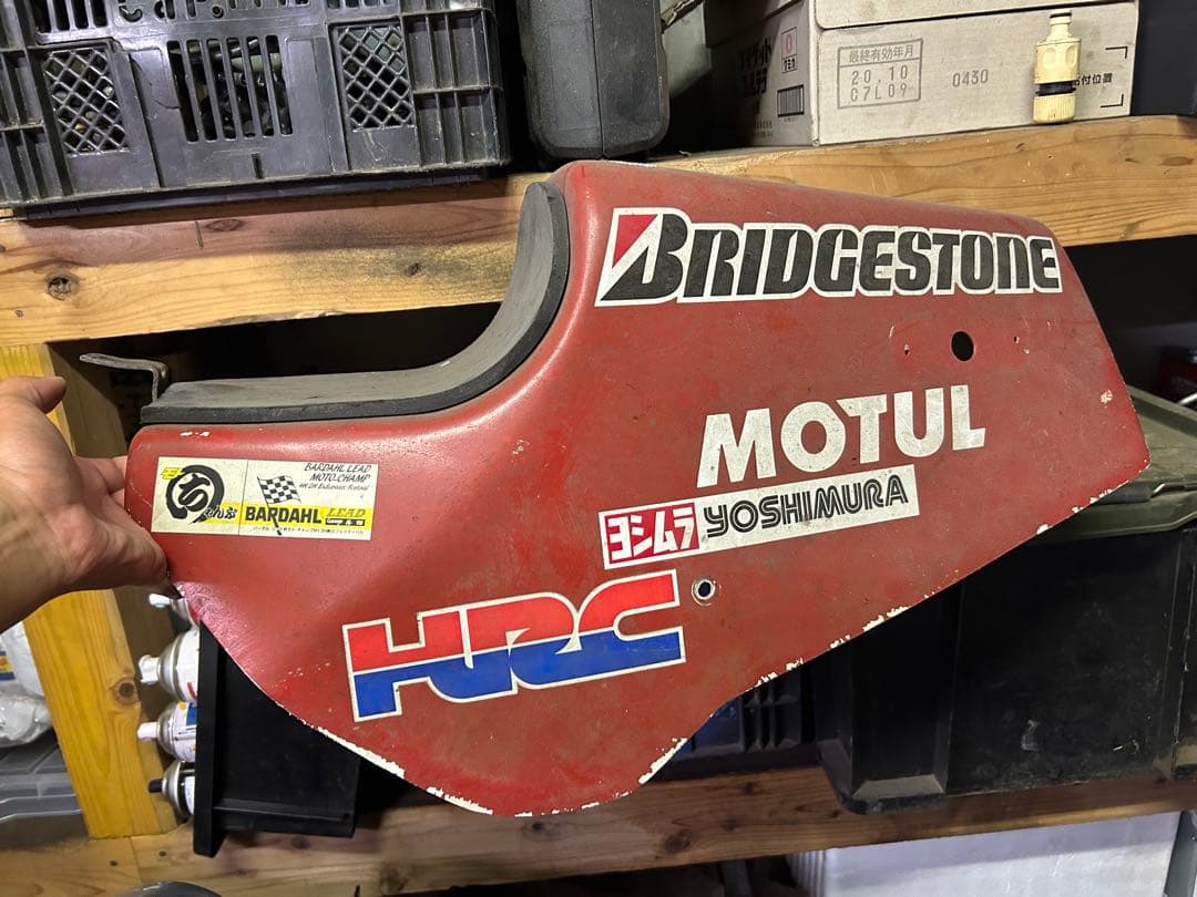 シートカウル　tzシート　汎用