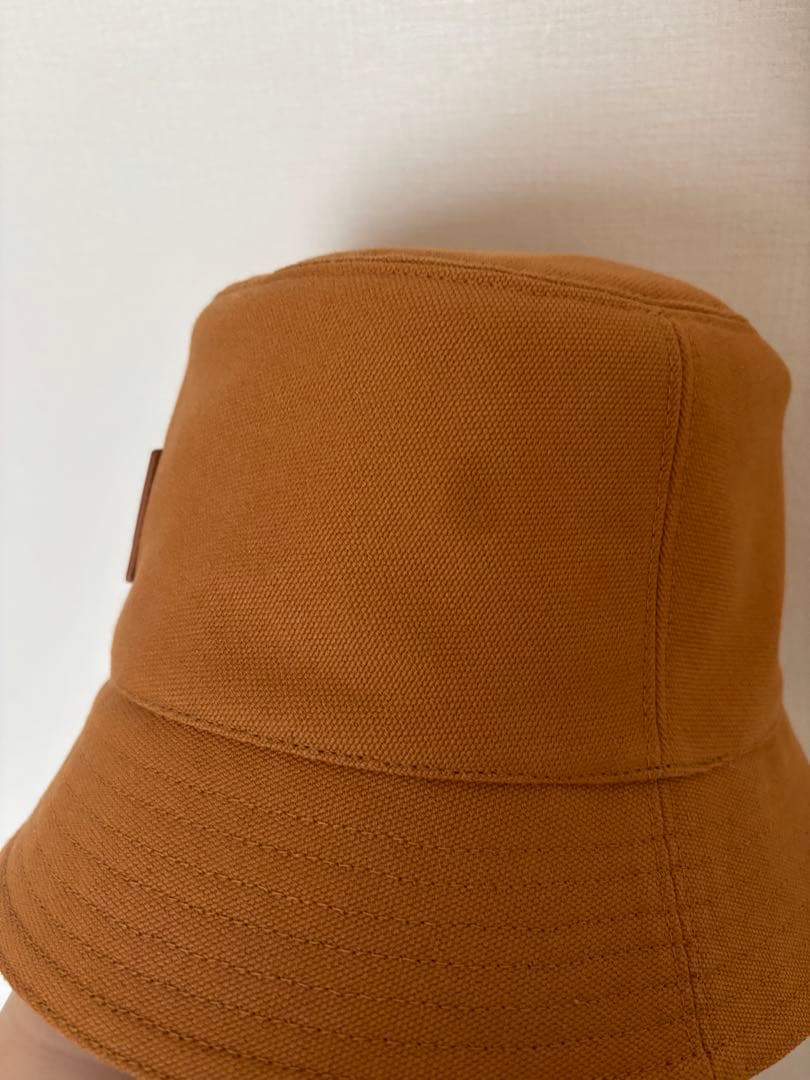 m*u様 LOEWE バケットハット　キャメル系カラー期間限定値引き