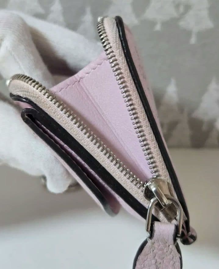 限定色 ルイヴィトン ポルトカルト レクトヴェルソ マヒナ カードケース