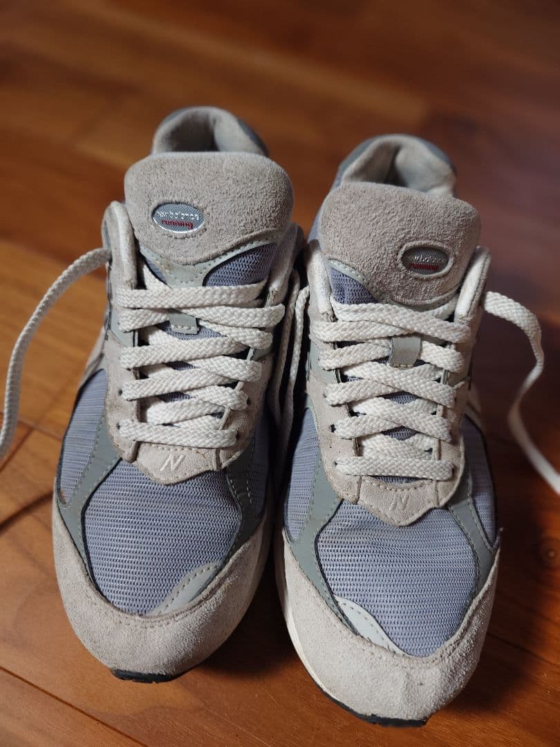 24.0 New Balance 2002R　ゴアテックス