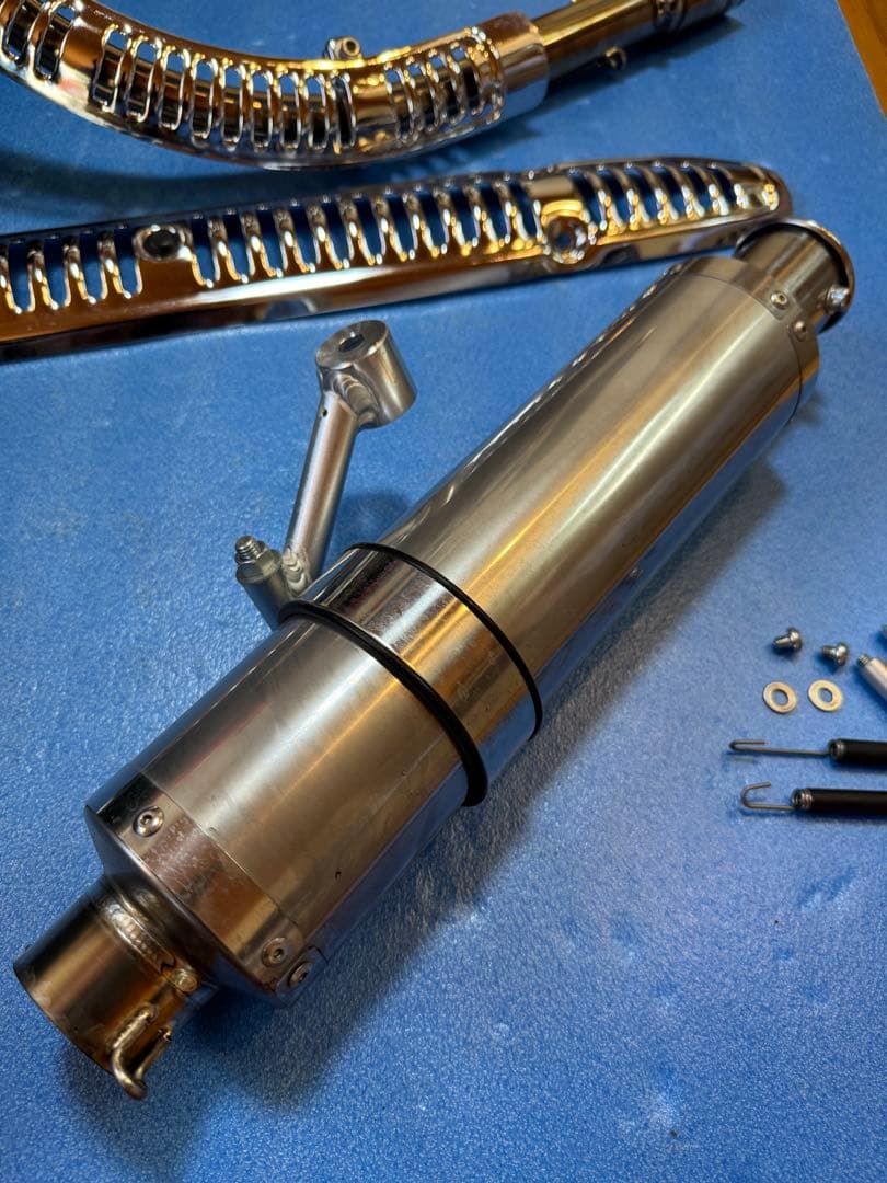 美品☆OUTEX クロスカブ （JA45）アップタイプマフラー