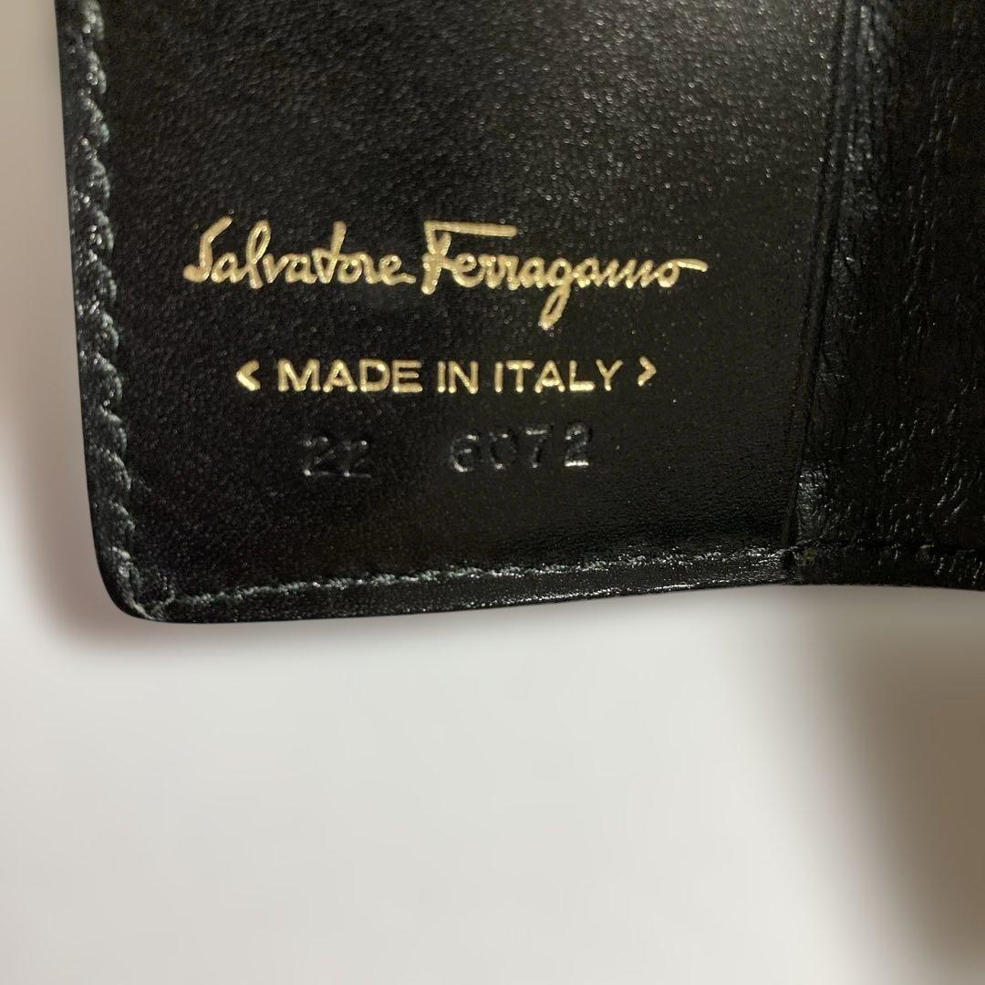 Salvatore Ferragamo 編み込みキーケース　黒