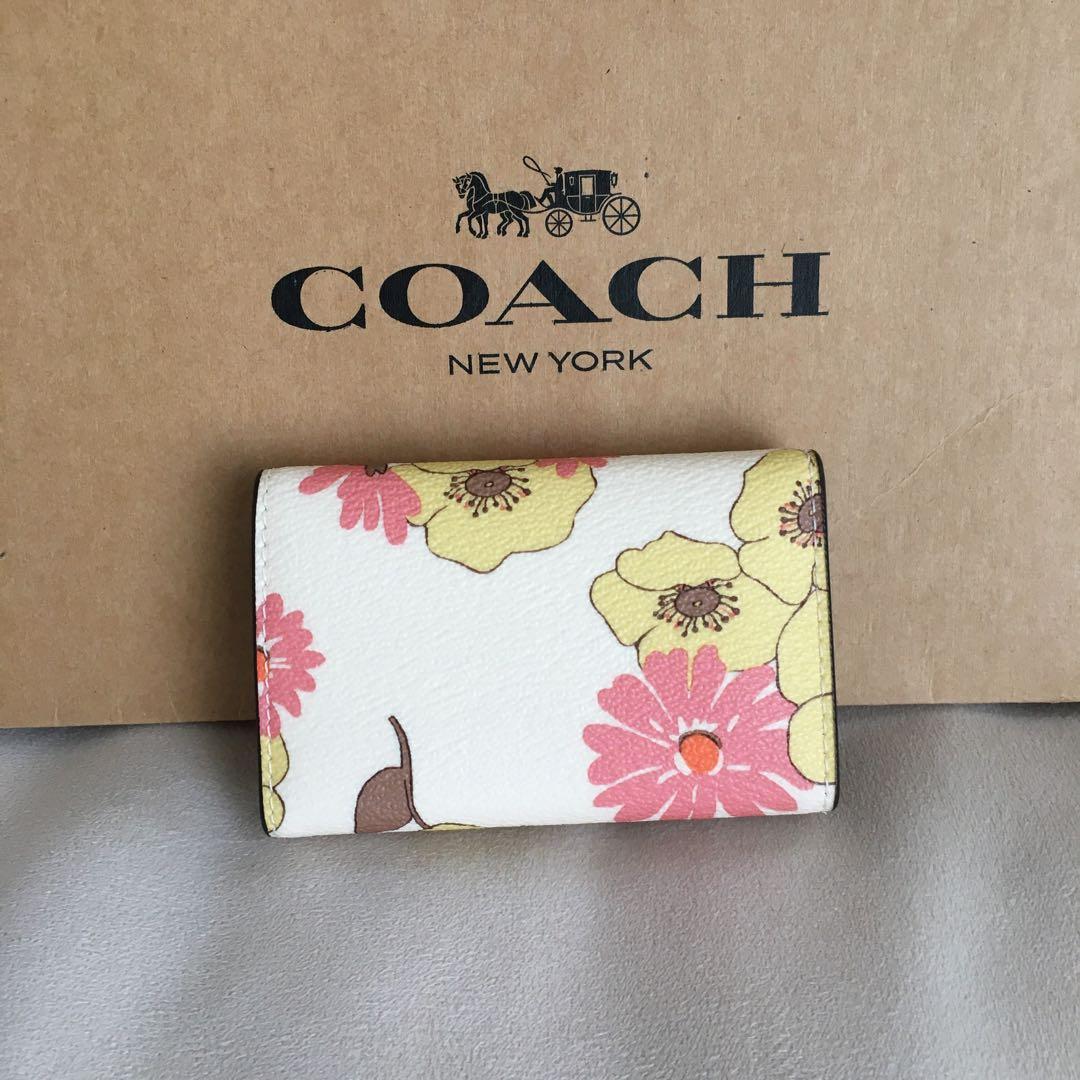 新品★COACH コーチ 定価25,300円 レザー 花柄 5連キーケース