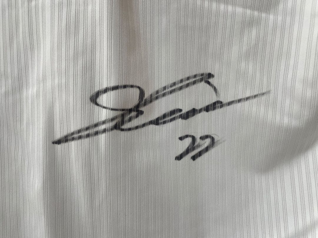 広島カープ中村奨成選手（旧背番号22）サイン入りハイクオリティユニフォーム未着用