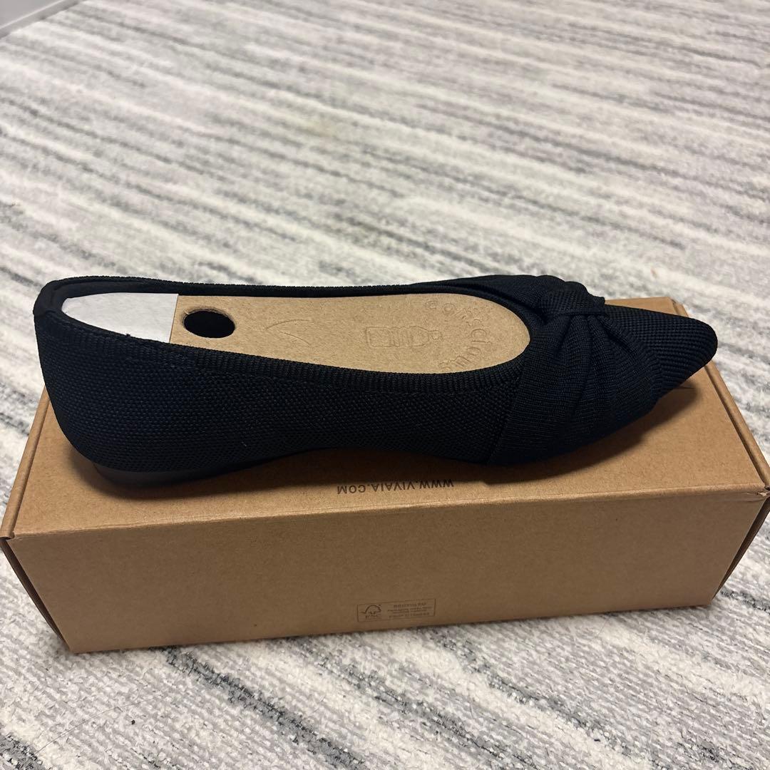 【どり】 VIVAIA ポインテッドトゥ リボン付き フラットシューズ