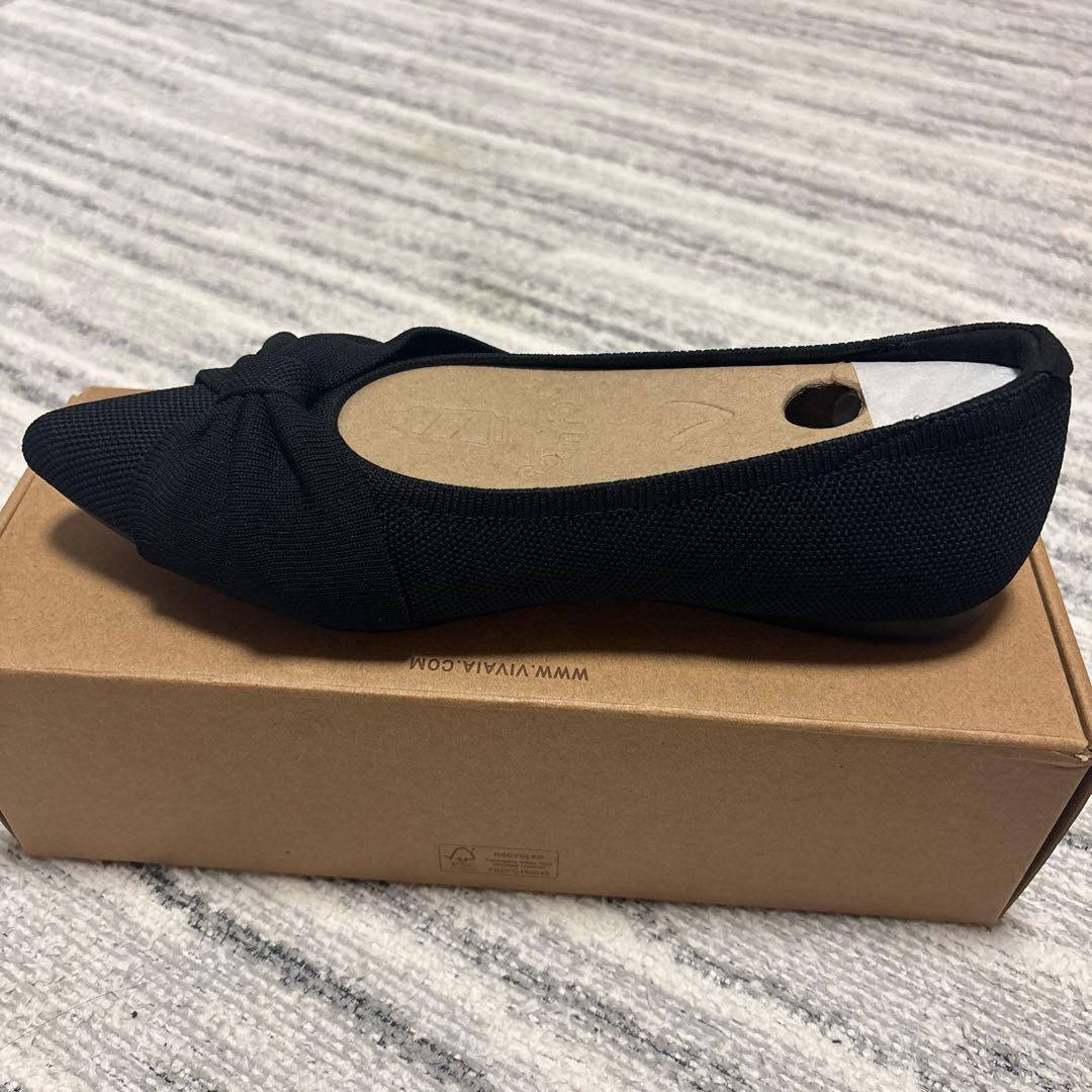 【どり】 VIVAIA ポインテッドトゥ リボン付き フラットシューズ