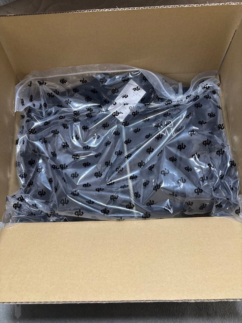 チェンソーマンコラボ　glamb /ボムボンバージャケット