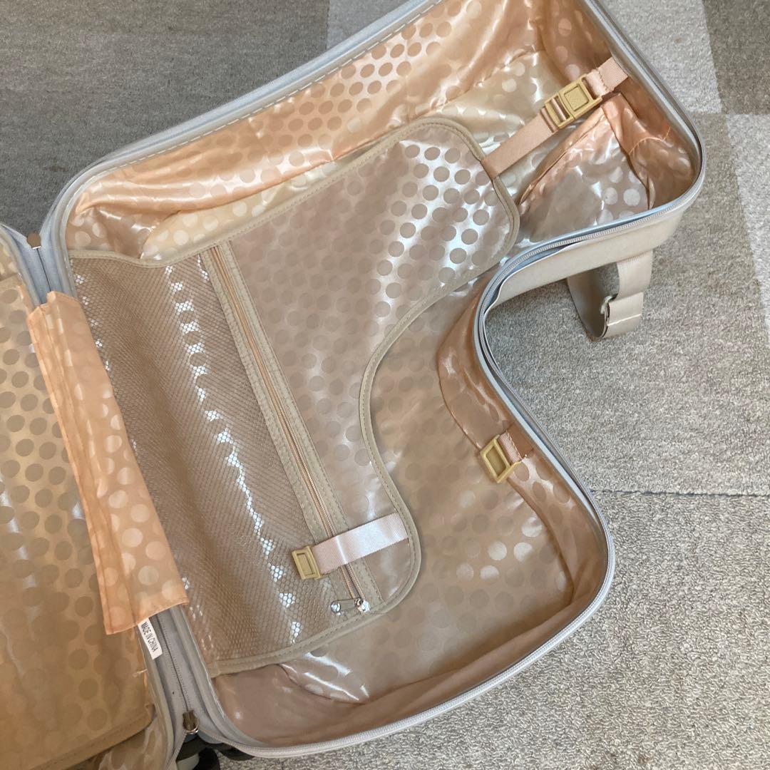 美品　ノリッコ　NORICCO 子供が乗れるキャリーケース