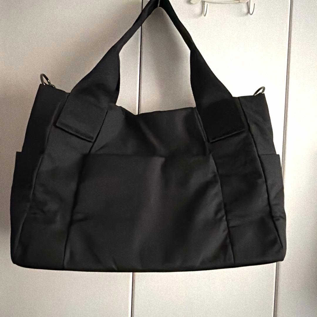 未使用品＊イアパピヨネ WEB限定カラー ショルダー付き樹脂パーツトートバッグM