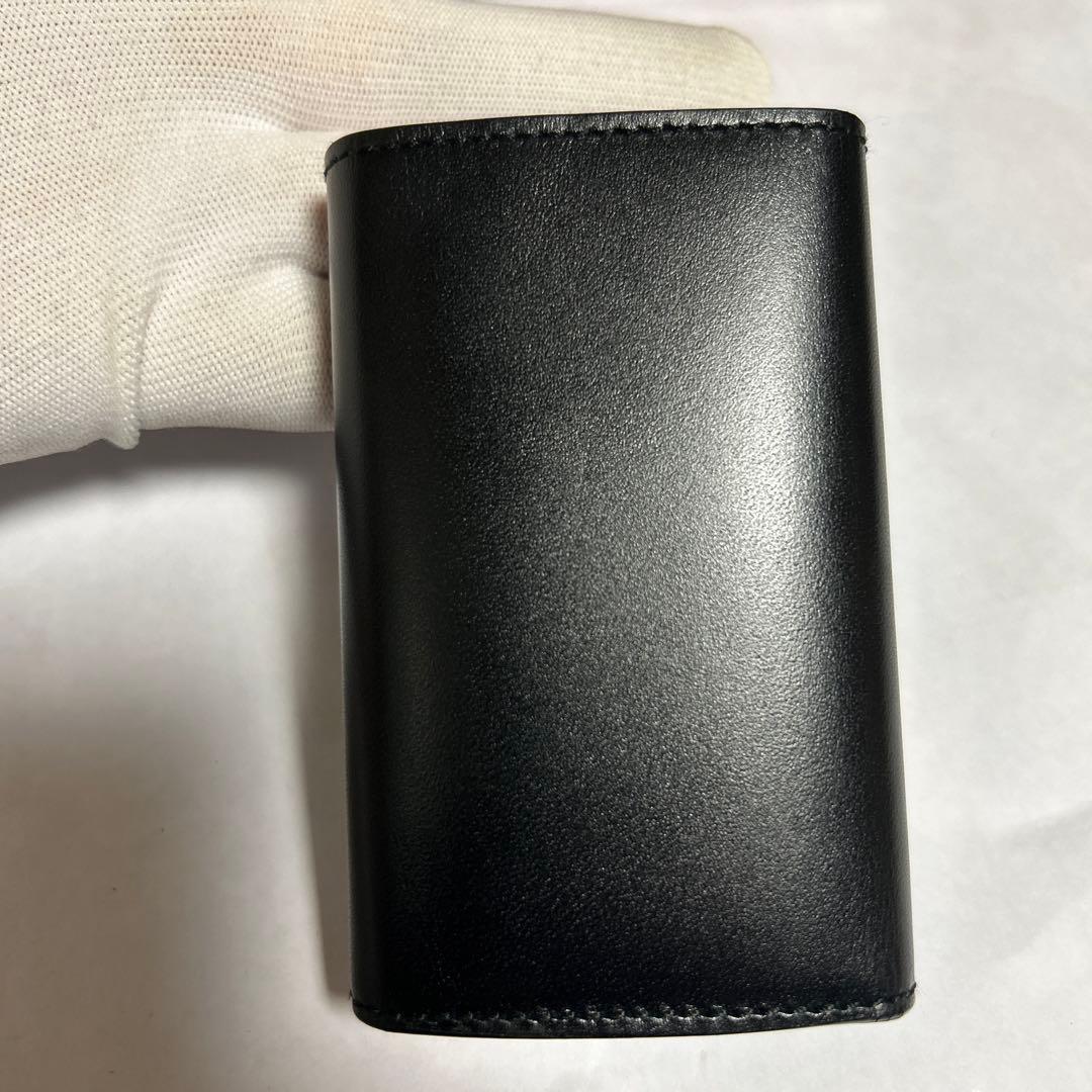 サルヴァトーレフェラガモ　のキ－ケ－スです