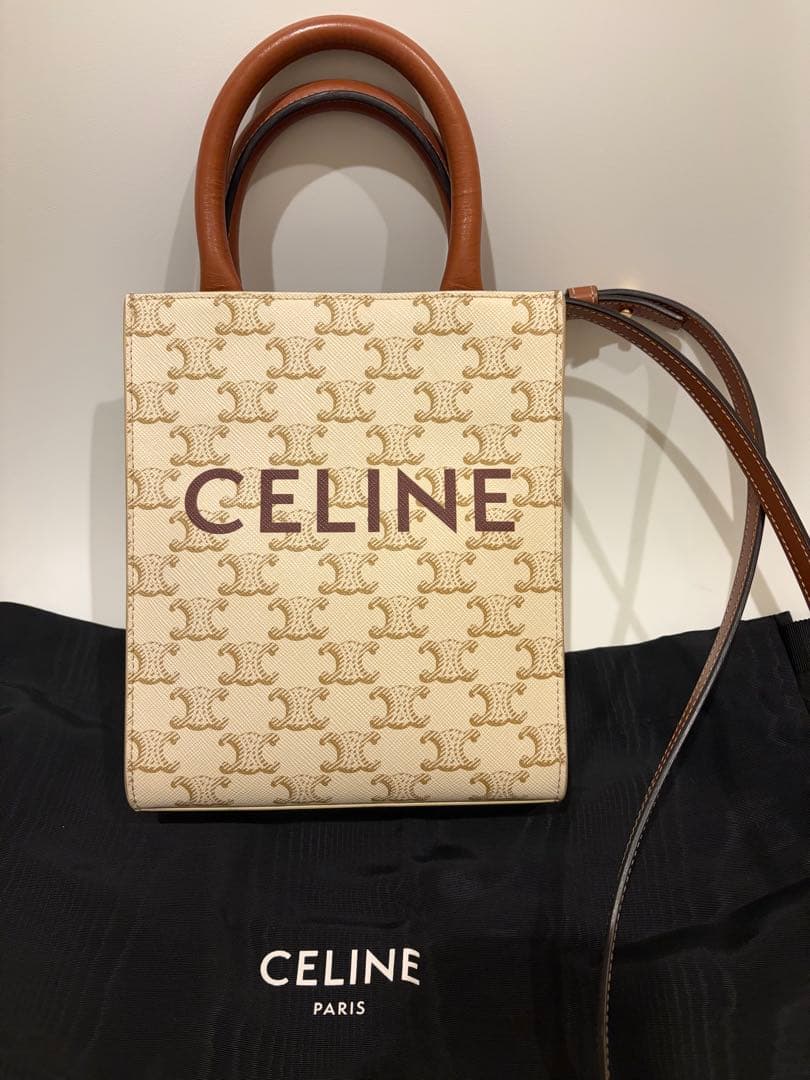 セリーヌ　ミニバーティカルカバ　2way ショルダーバッグ　ホワイト