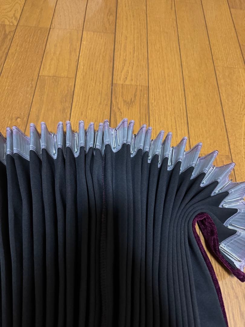 トラック仮眠カーテンアコーディオンワインパープル？