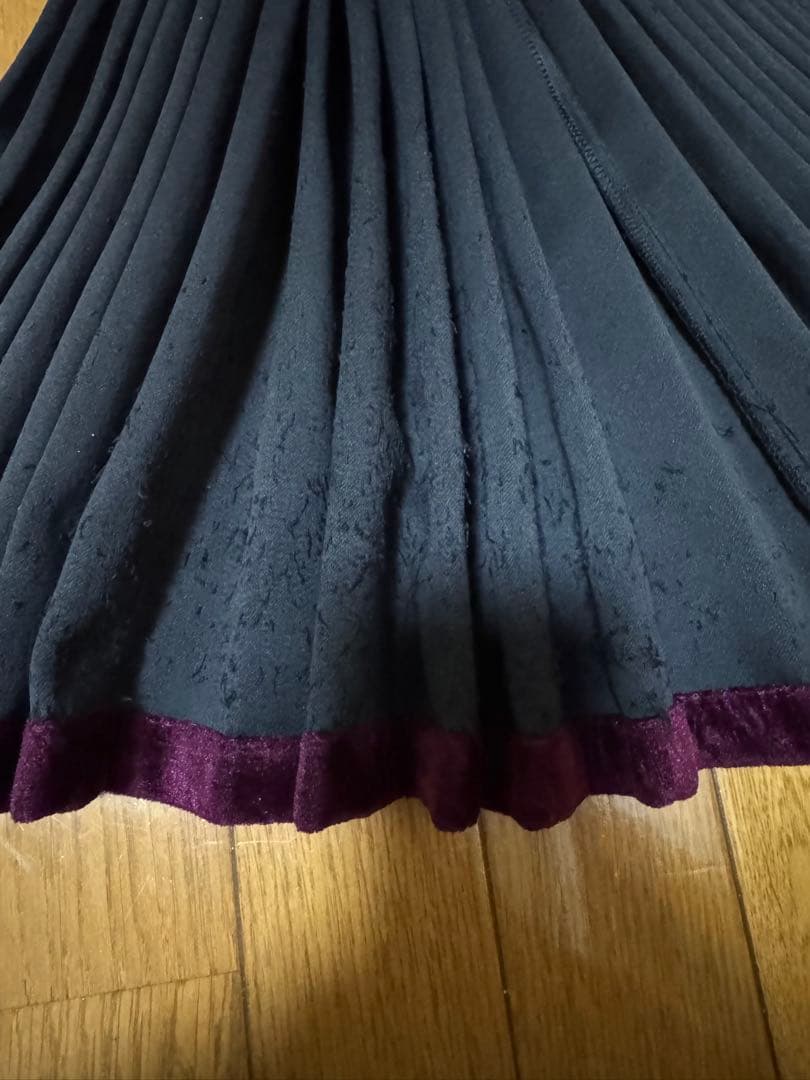 トラック仮眠カーテンアコーディオンワインパープル？