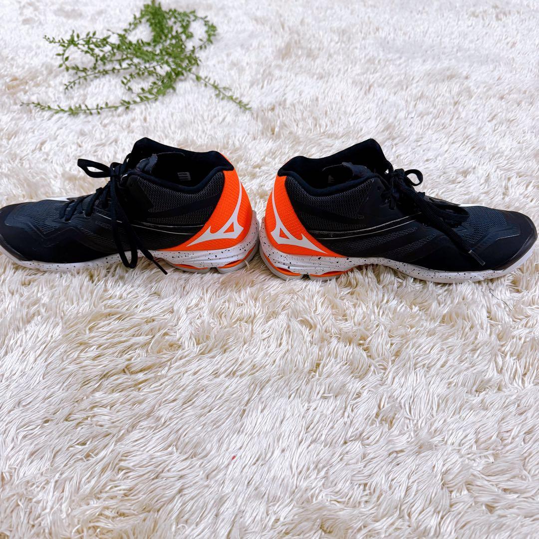 【未使用】MIZUNO　ミズノ　ウェーブライトニング Z6 バレーシューズ　24