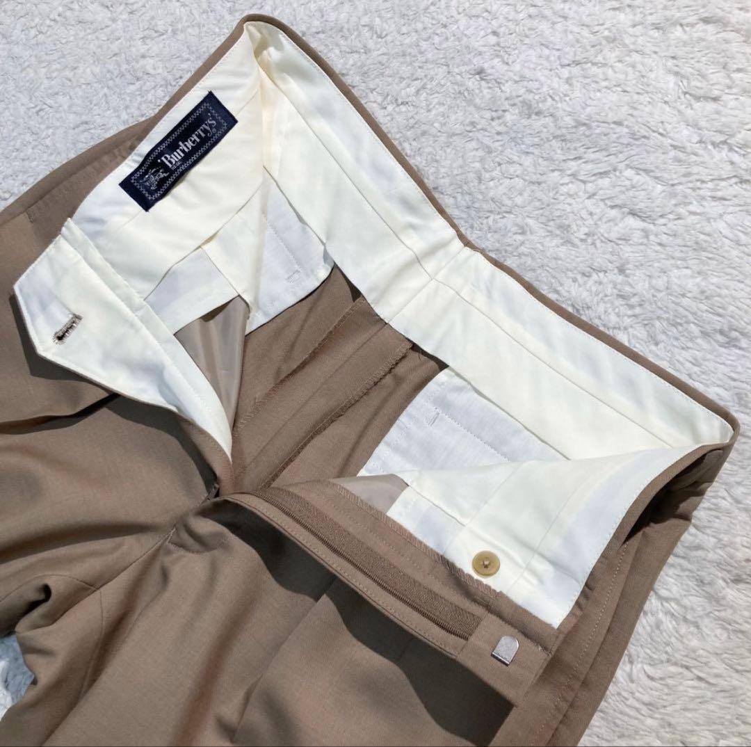 【極美品】 バーバリー スーツ ダブル ベージュ 金ボタン 背抜き A4 S