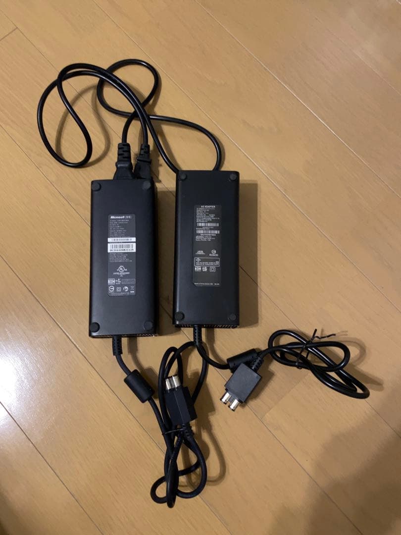 起動確認済みXBOX360 250GB 本体ソフト2本+予備ACアダプター
