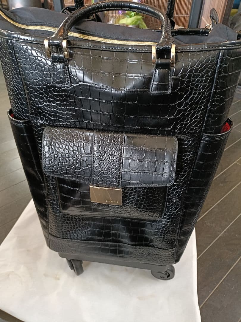 未使用スワニーキャリーケースクロコダイル型押し Ｌサイズ