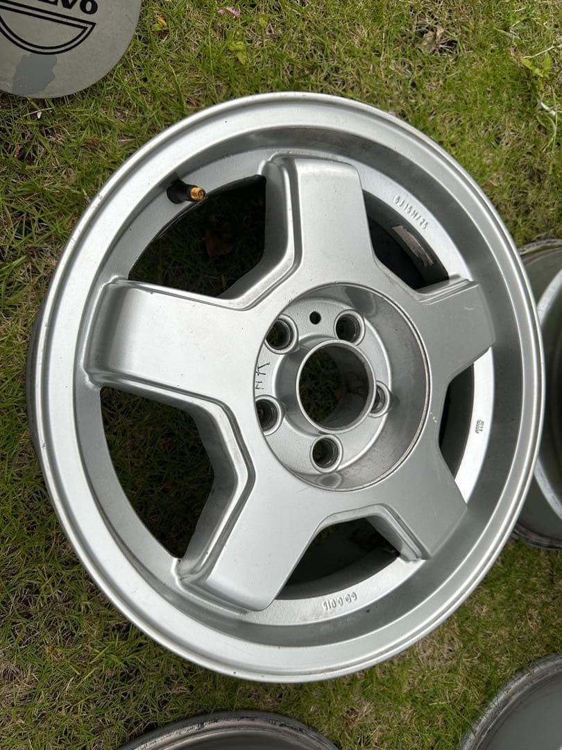 ボルボ　ホイール　15インチ