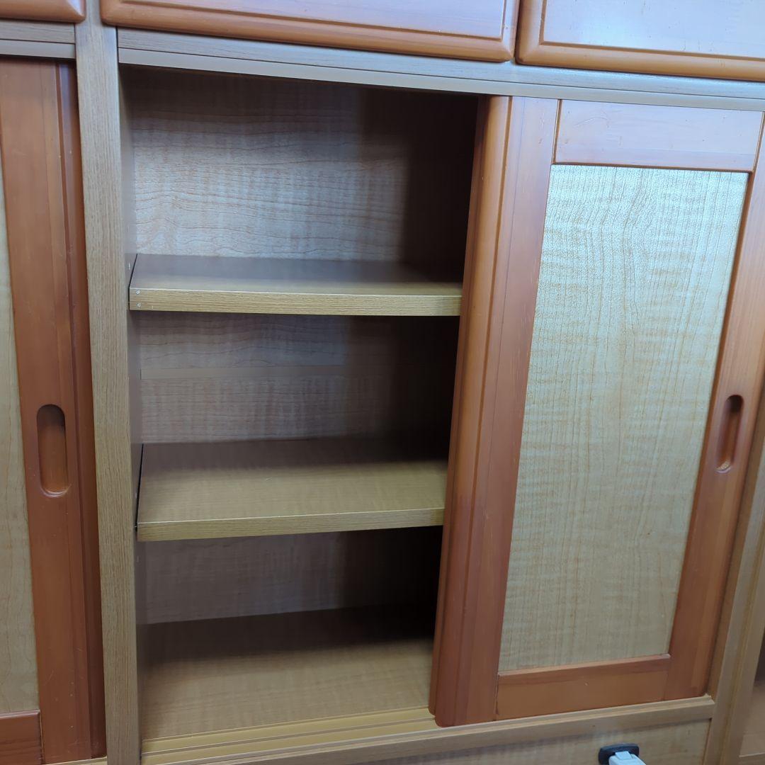 カウンター下引き戸キャビネット