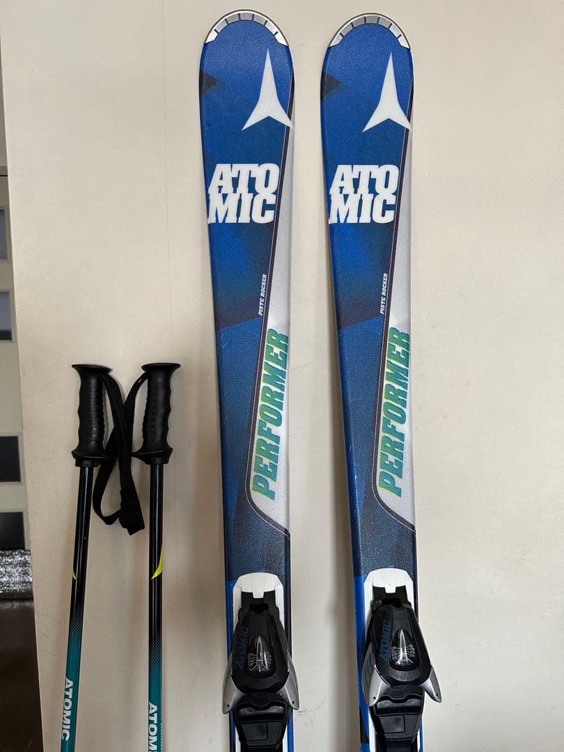 Atomic Performer スキーとポールセット　即購入可　送料込