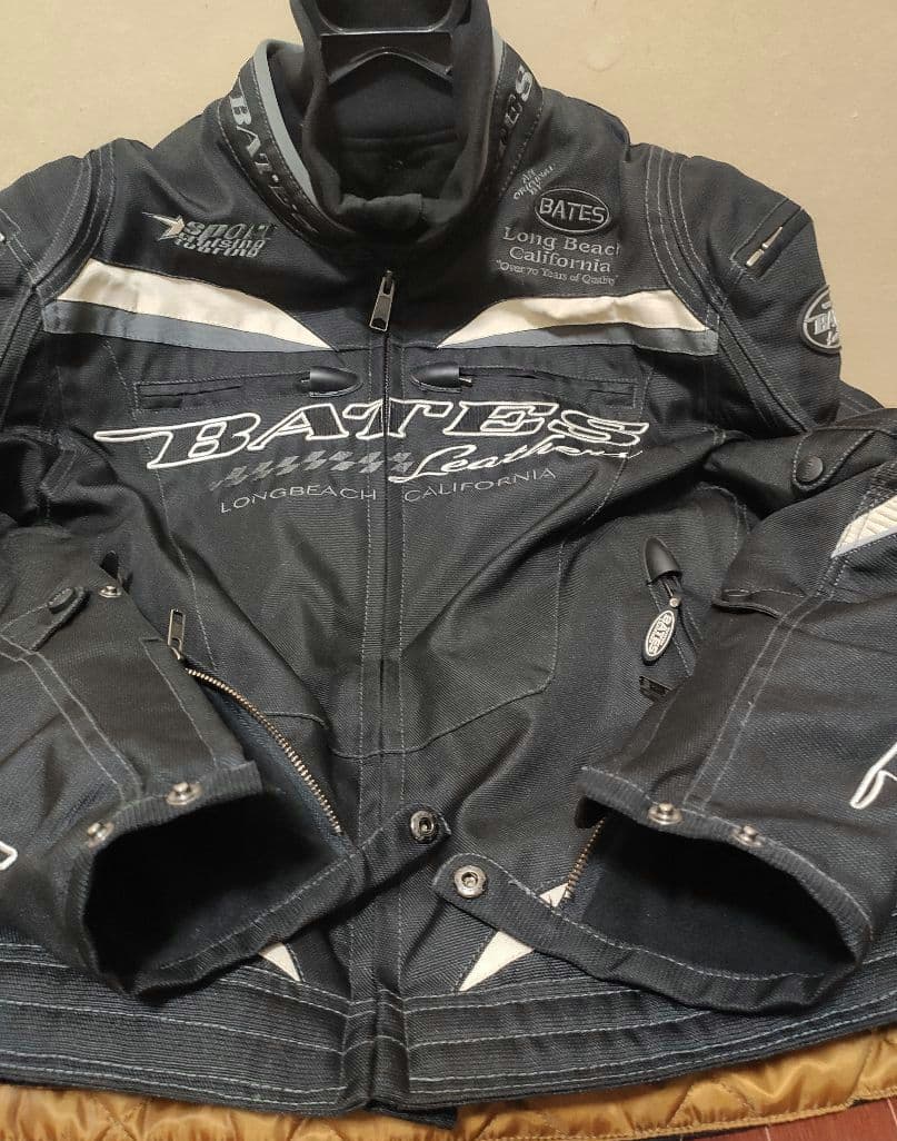 【シーク】BATES オールシーズンジャケット 黒✕アイボリー Lサイズ