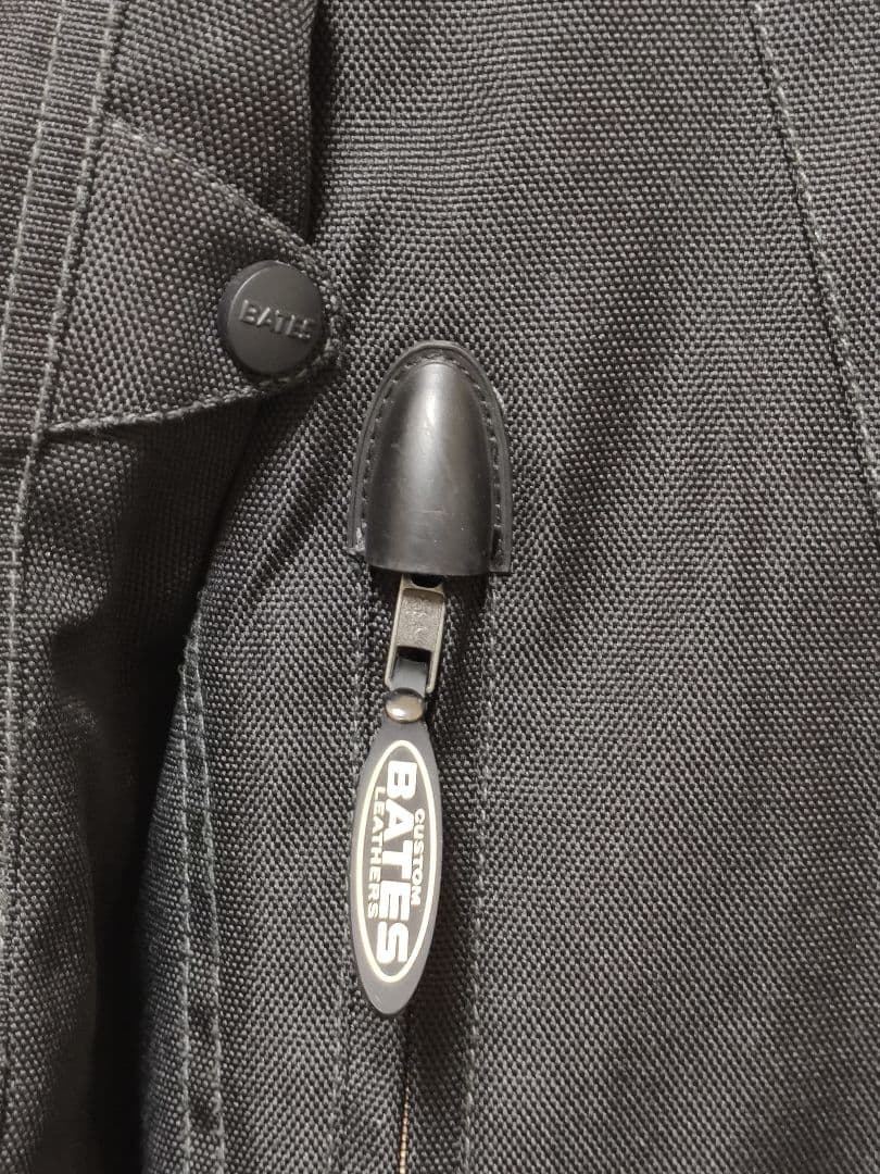 【シーク】BATES オールシーズンジャケット 黒✕アイボリー Lサイズ