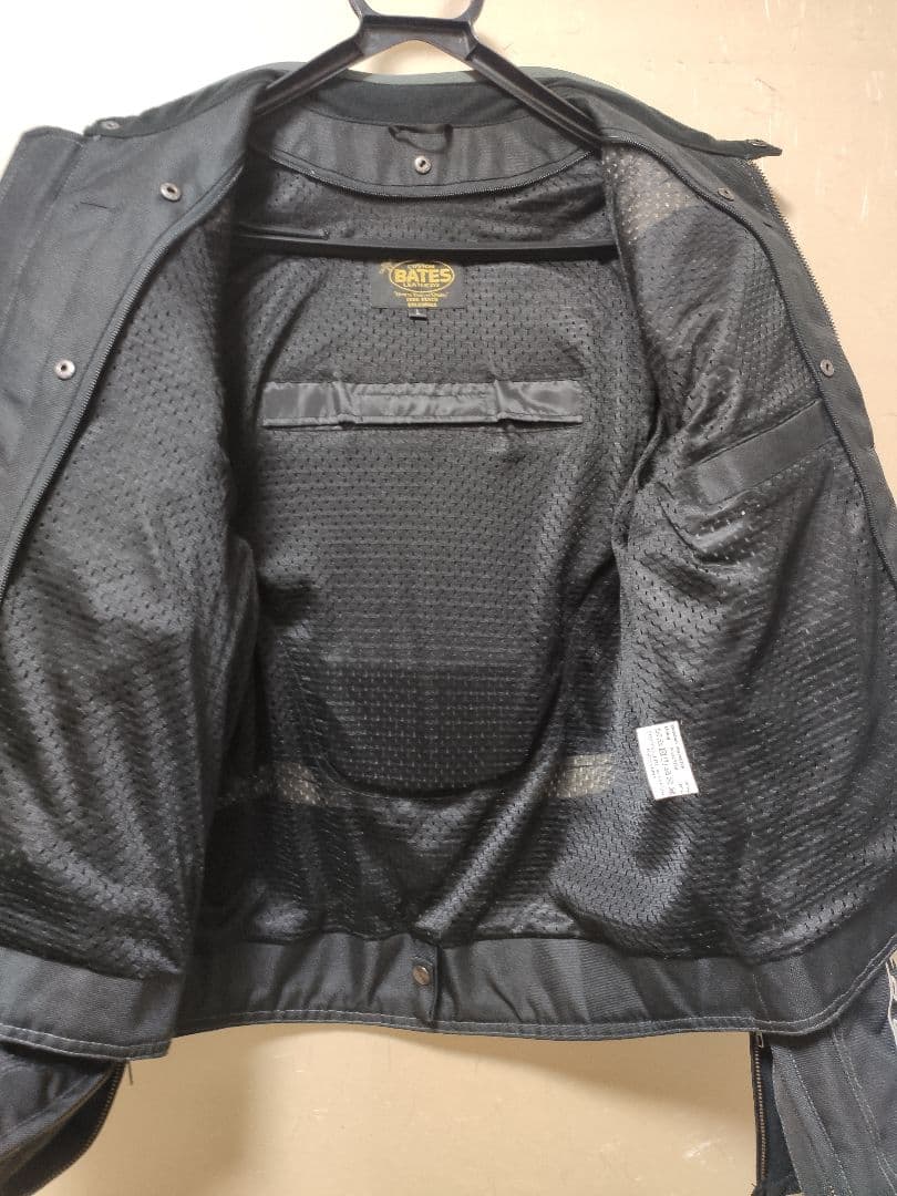 【シーク】BATES オールシーズンジャケット 黒✕アイボリー Lサイズ