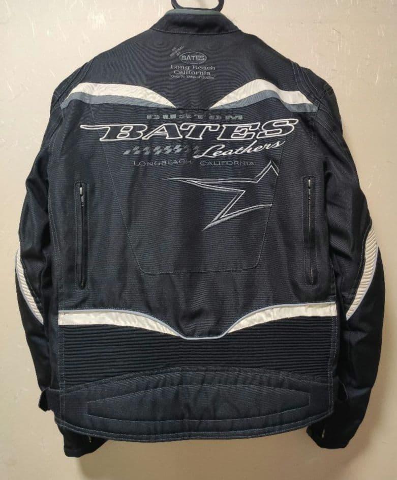 【シーク】BATES オールシーズンジャケット 黒✕アイボリー Lサイズ