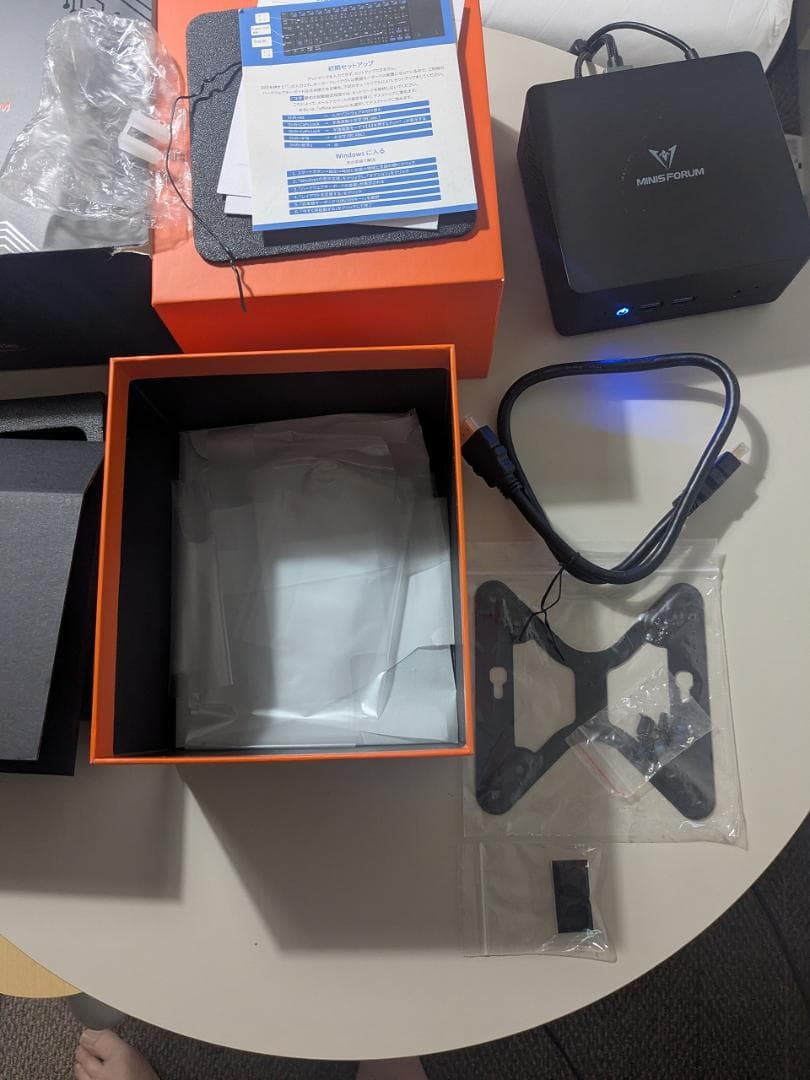 MINISFORUM UM690L Slim ミニpc