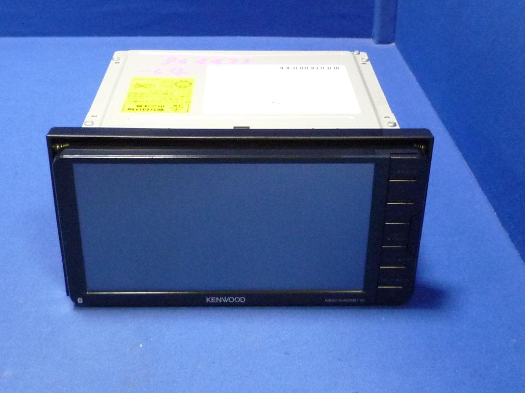 けん　　　　最新地図2025年春★MDV-D405BTWカーナビ本体セット