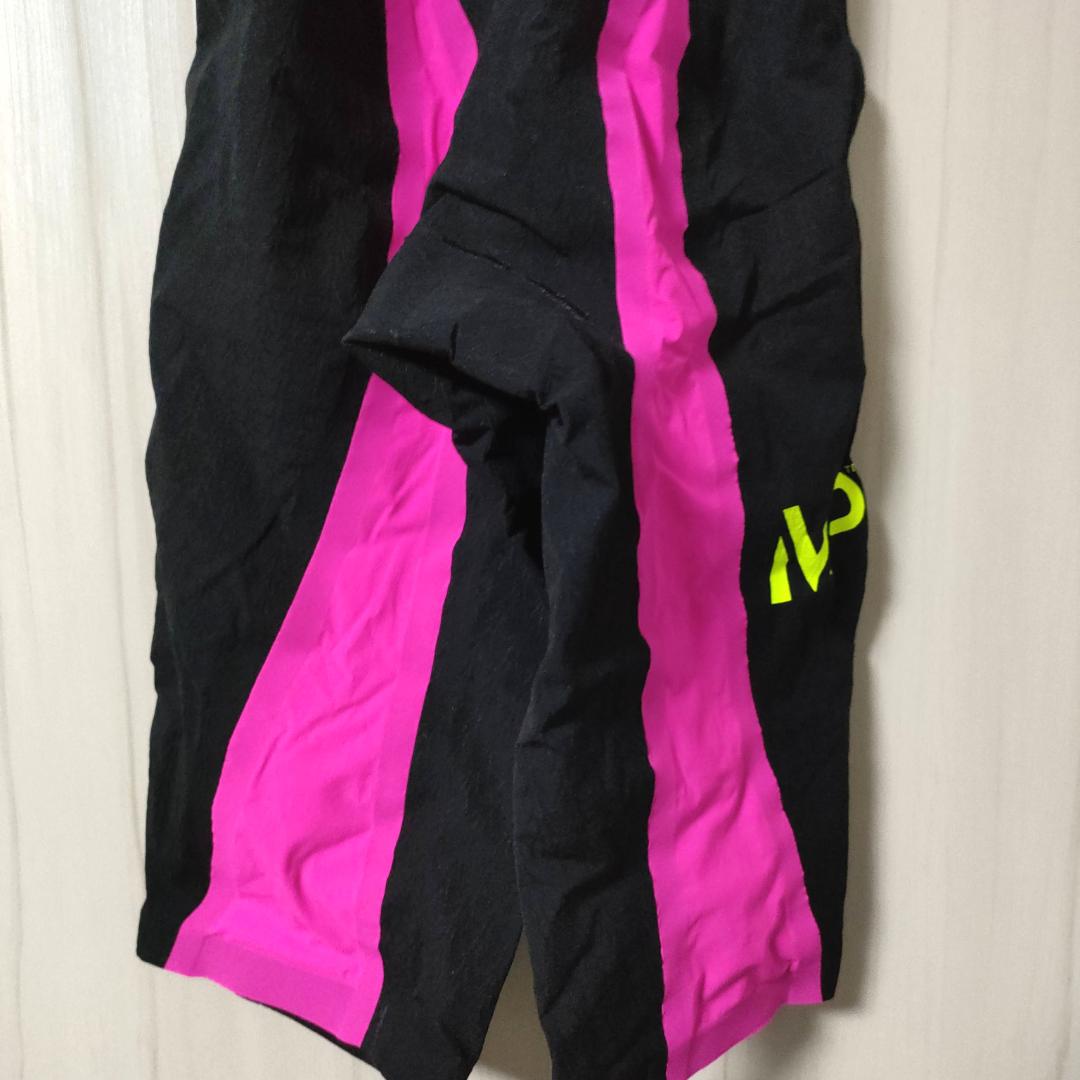 大幅値引き！ 新品 Aquasphere 高速 競泳水着 XPRESSO XS