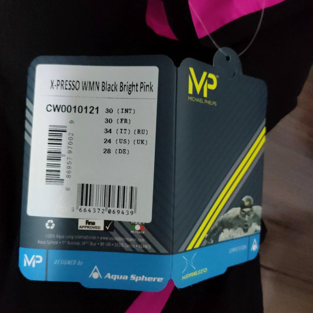 大幅値引き！ 新品 Aquasphere 高速 競泳水着 XPRESSO XS