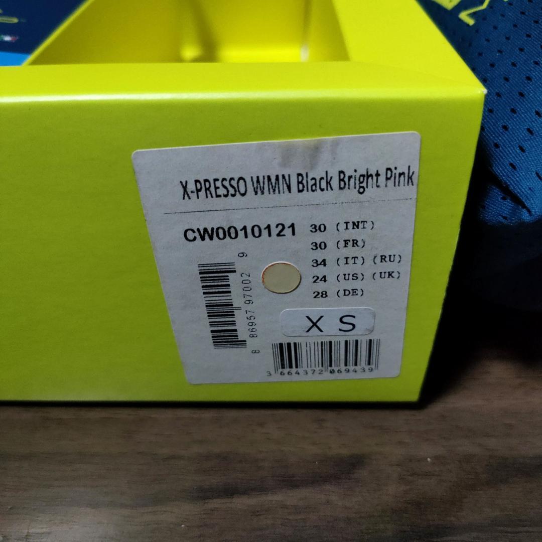 大幅値引き！ 新品 Aquasphere 高速 競泳水着 XPRESSO XS