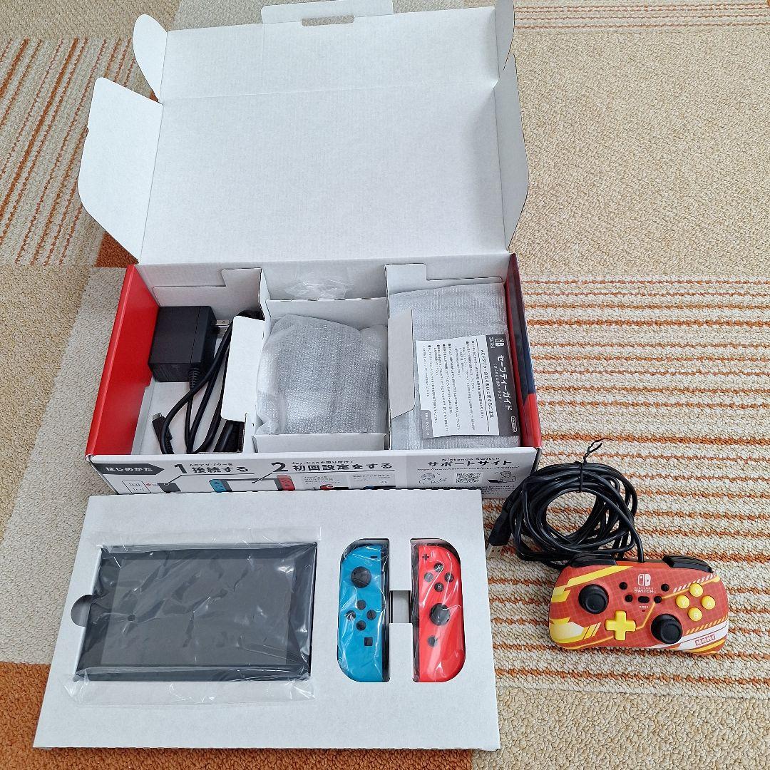 Nintendo Switch 本体、 ホリパッドミニ