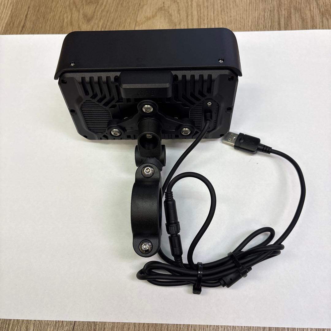 国産スマートナビ カスタムジャパン　USB給電