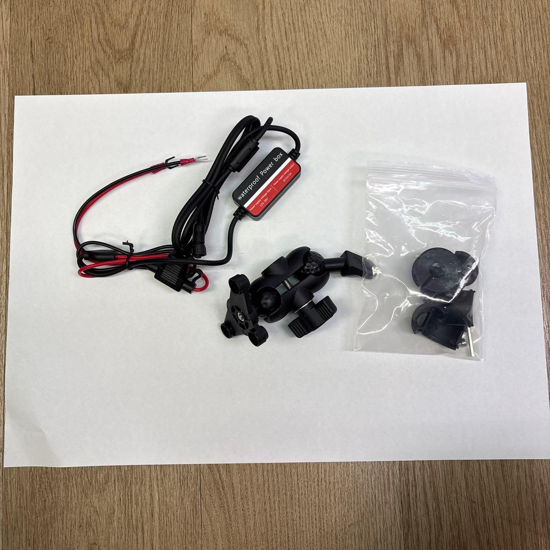 国産スマートナビ カスタムジャパン　USB給電