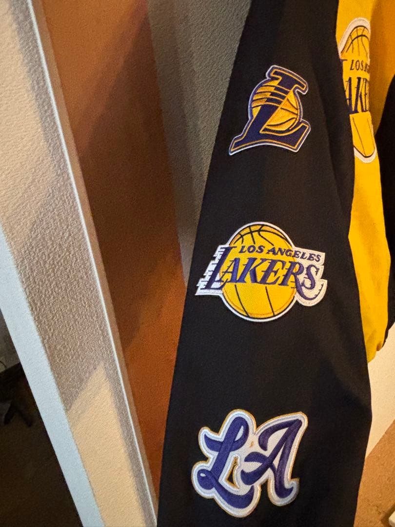 スタジャン Lakers