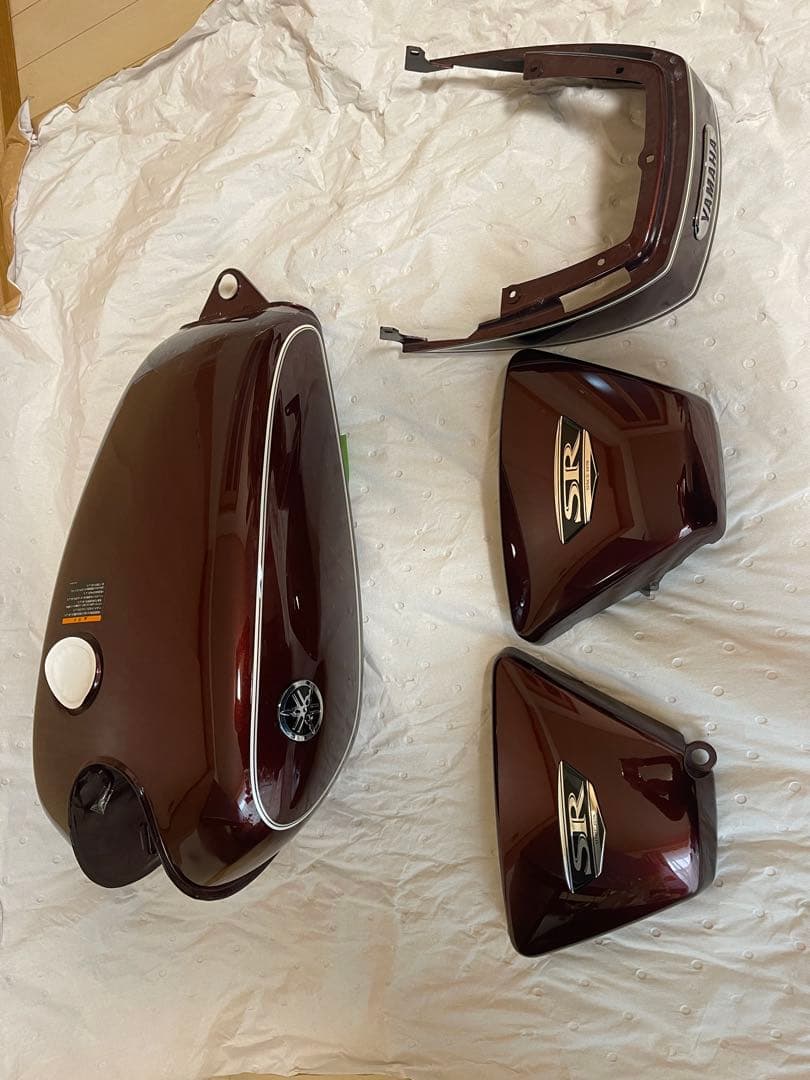 Yamaha SR ダークグレイッシュレッド 外装セット　2014年FI