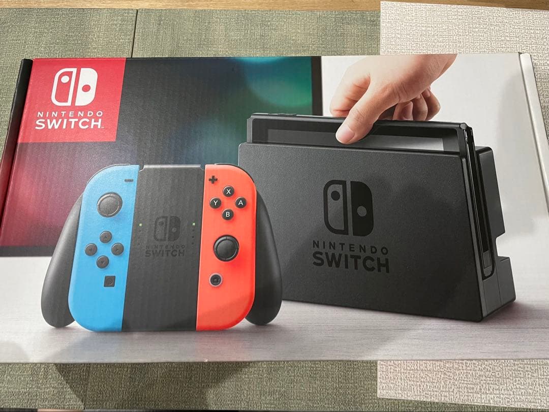 ニンテンドースイッチ　Nintendo Switch 本体　赤青