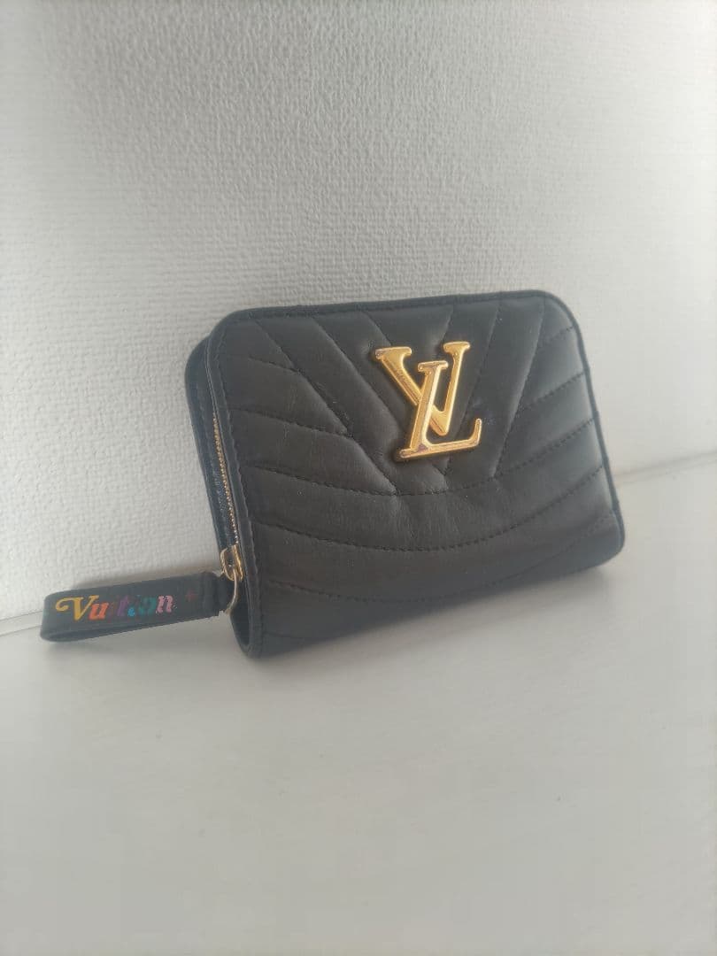 し*こ様 ルイヴィトン ニューウェーブ ジプト ファスナー 折り財布 ブラック