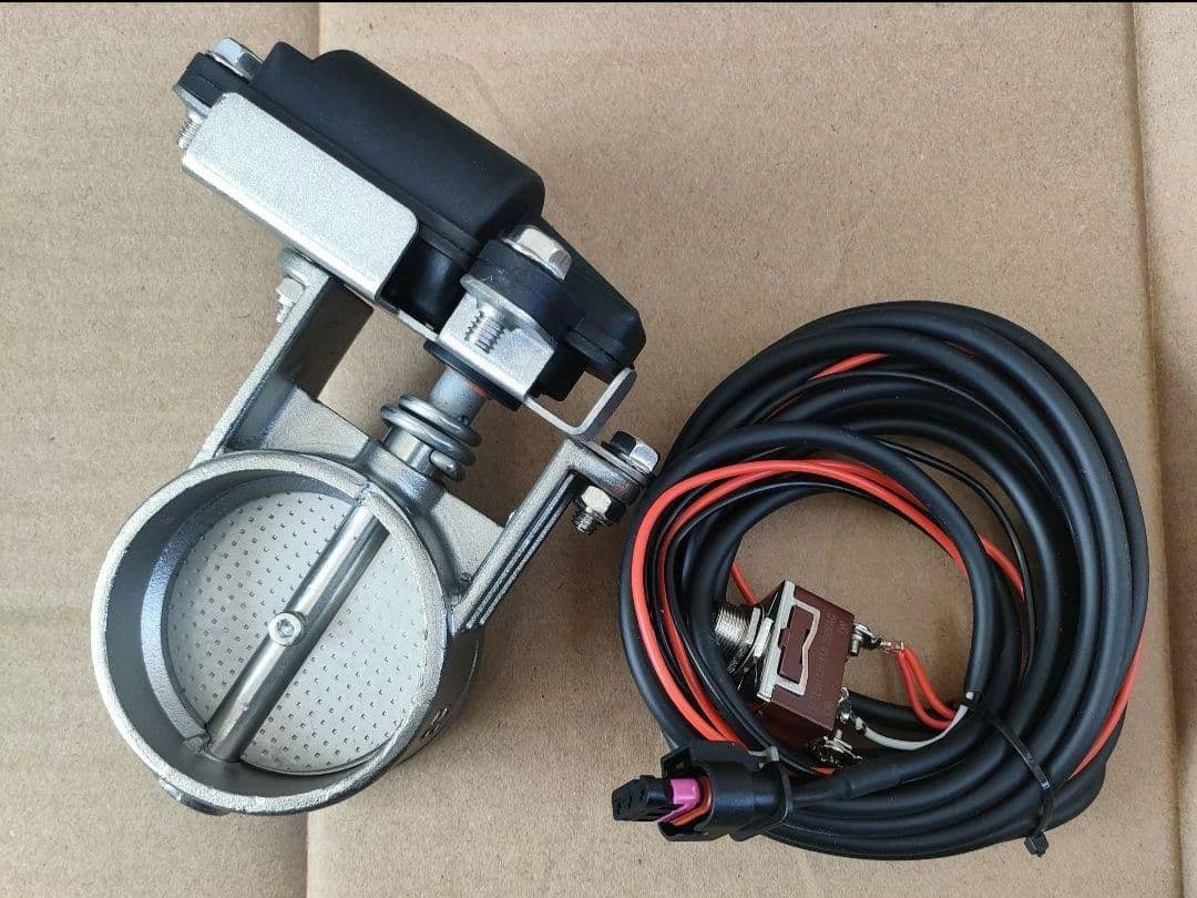 マフラー　可変電動排気バルブ　６０パイ