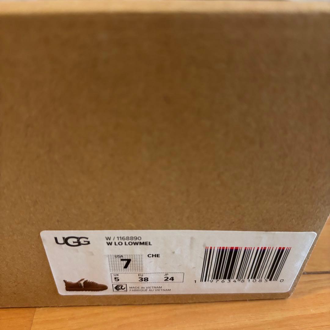 UGG スニーカー　24センチ　新品　未使用　箱付き　ブラウン