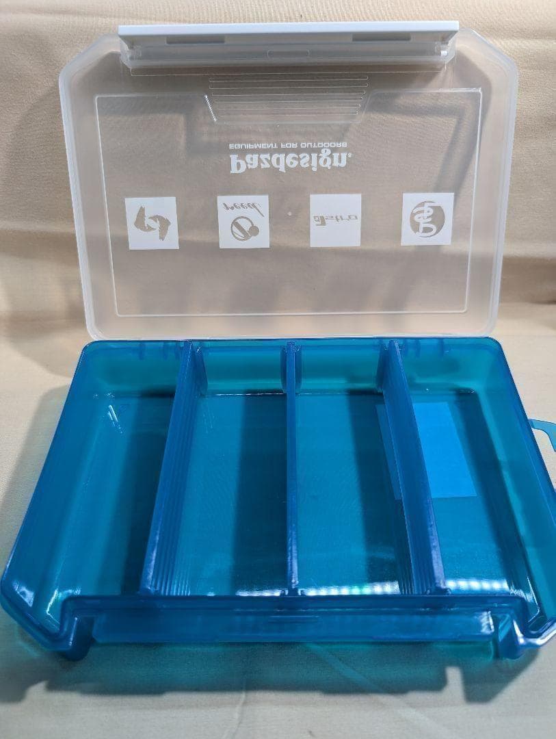 【新品未使用品】ブルーブルー　人気シーバスルアー10種セレクト＋ケース