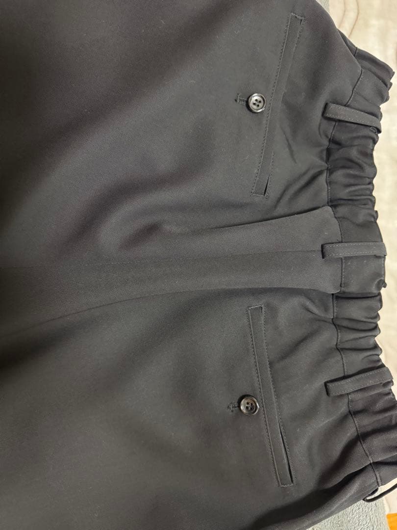 【新品未使用】グラフペーパーScale Off Wool Wide Slacks