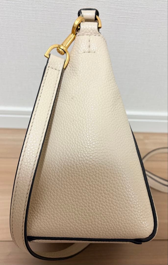 ❤️最終価格❤️トリーバーチ マックグロー スモールバケット バッグ ホワイト