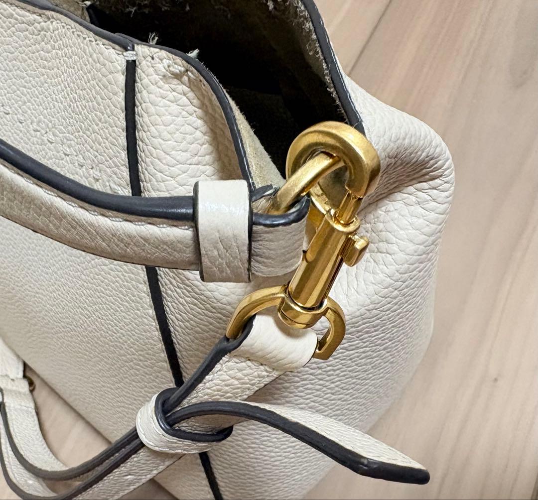 ❤️最終価格❤️トリーバーチ マックグロー スモールバケット バッグ ホワイト