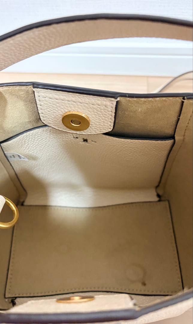 ❤️最終価格❤️トリーバーチ マックグロー スモールバケット バッグ ホワイト