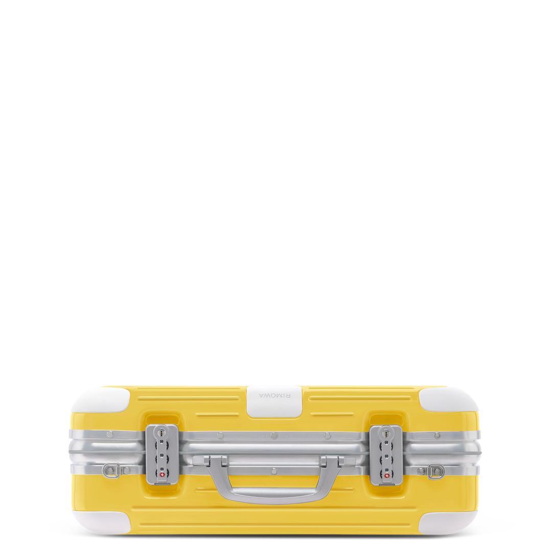 リモワ　holiday ハンドキャリーケース