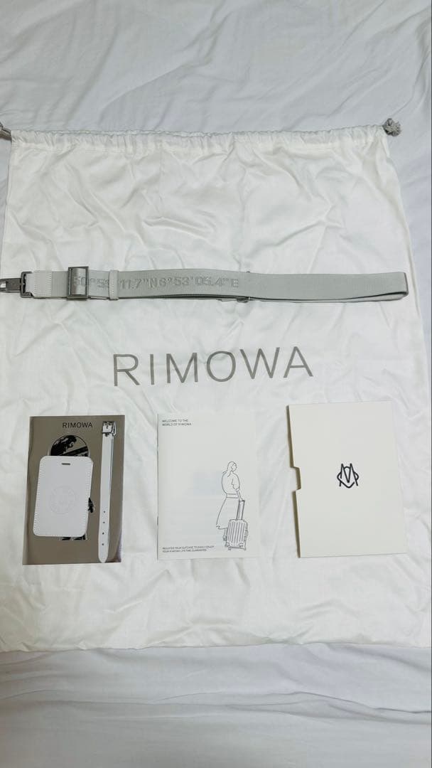 リモワ　holiday ハンドキャリーケース