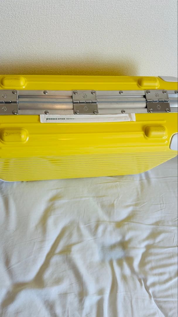 リモワ　holiday ハンドキャリーケース